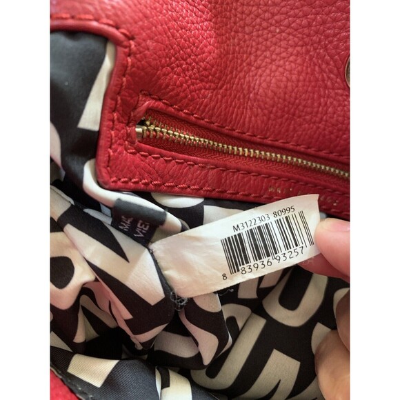 Marc by Marc Jacobs Classic Q Hillier Leather Hobo‎ Bag Wild Raspberry Red - Picture 9 of 9